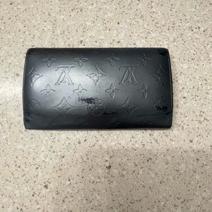 COPY - Preloved black long snap Louis Vuitton wallet in good used condition!! S…